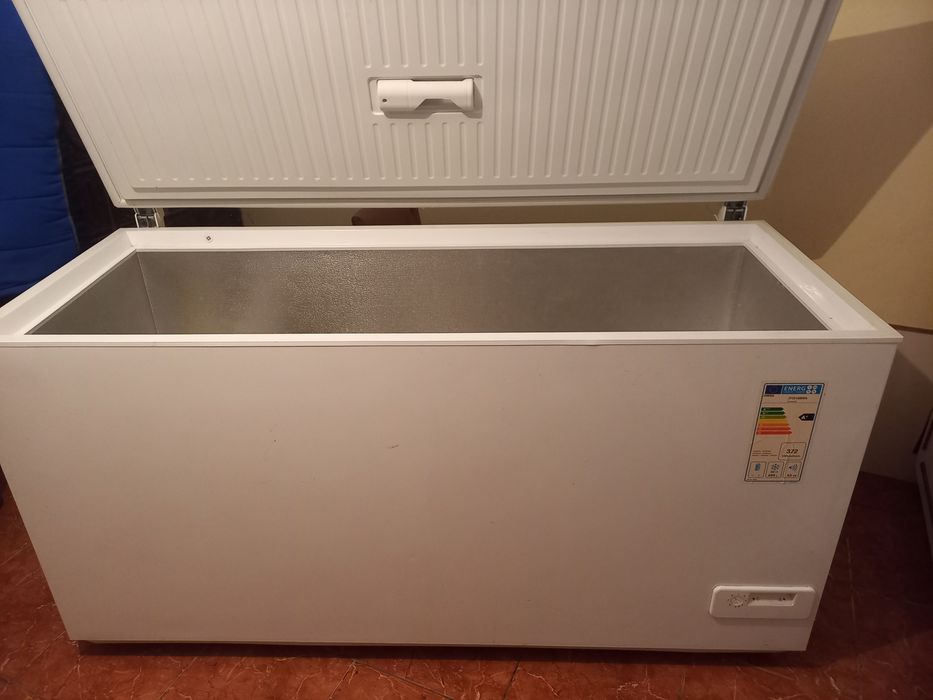 Lada frigorifica folosita câteva luni