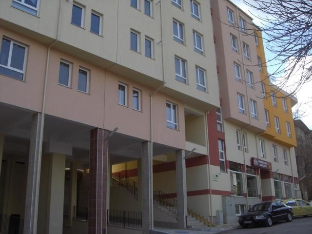 Продава се Гараж / Паркомясто в Шумен, Център - 16 кв.м за 938 €/кв.м - Снимка #1