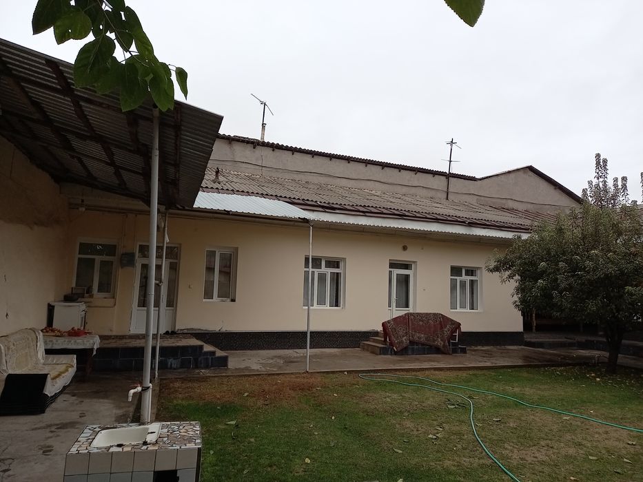 Hovli sotiladi 8sotix