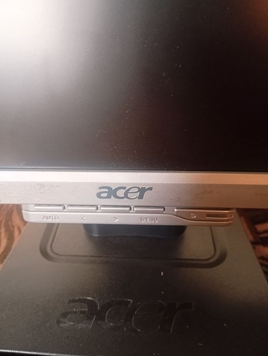 Мониторы продаются.