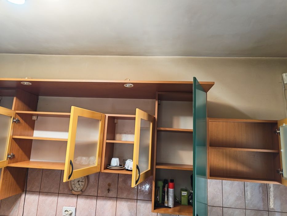 Mobilier Bucatarie, masa bucatarie si 2 scaune