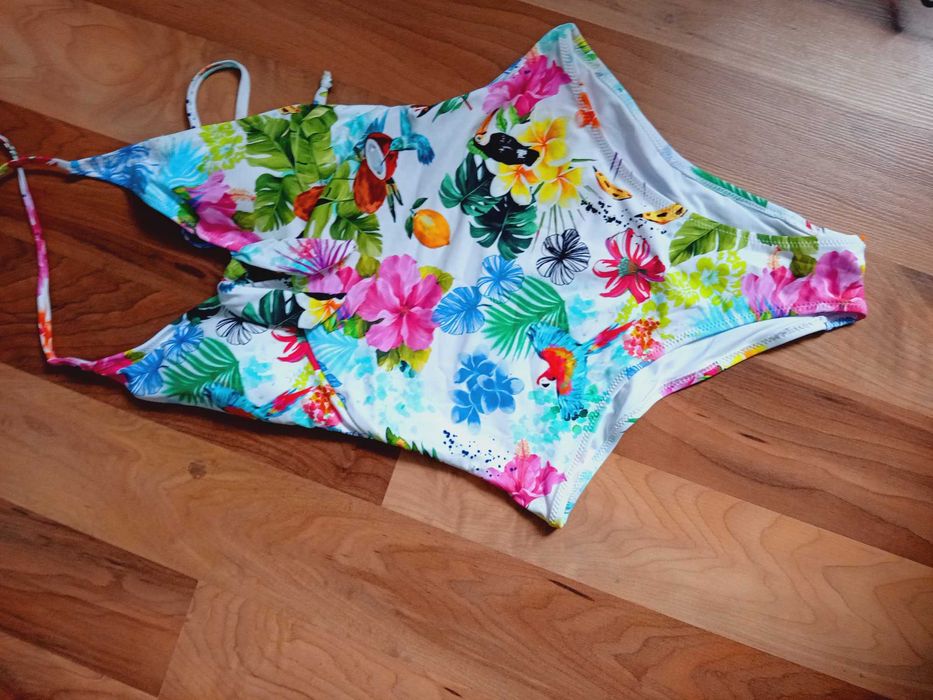 Нови цели бански