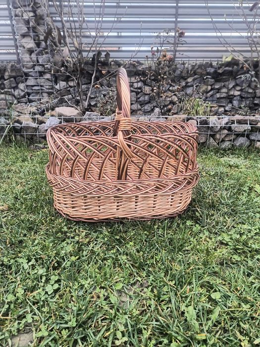 Cos din nuiele ,cos coliva ,