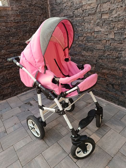 Vând cărucior vessanti 3 în 1