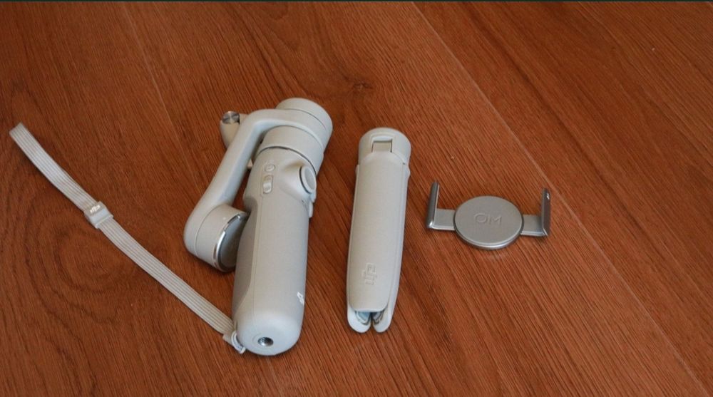 DJI OM5 Sistem de stabilizare pentru telefon
