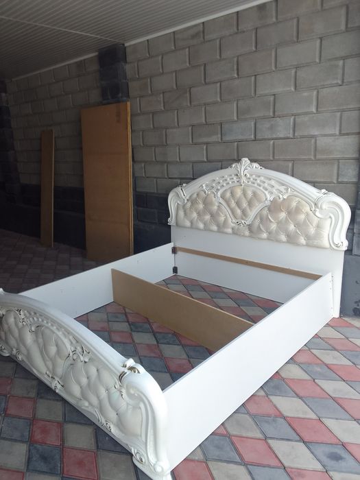 Кровать продам срочно