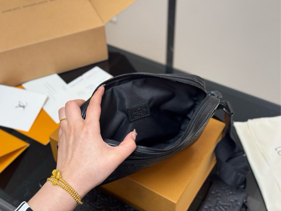 Барсетка Louis Vuitton LV