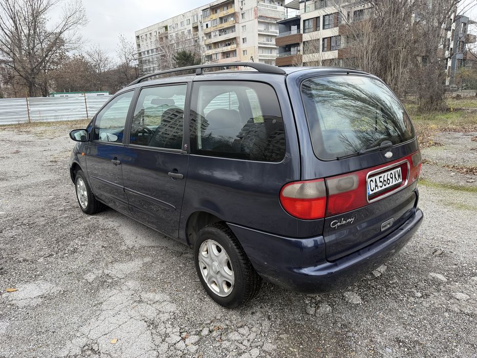 Ford Galaxy 2.0i