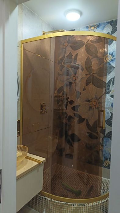 Dush kabina kalyonni oyna nerjaveyka akfa eshik rom