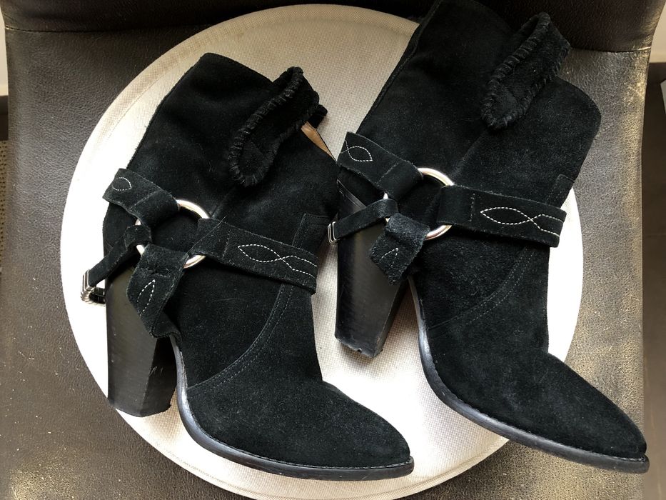 Ghete/ Ciocate Isabel Marant din piele intoarsa, 36