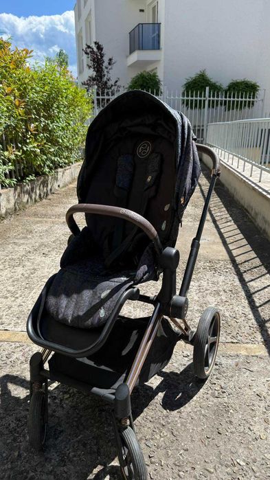 Луксозна дизайнерска количка Cybex Priam 4  - в перфектно състояние