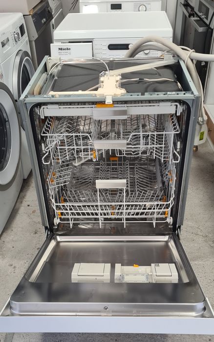 Съдомиялна Miele G6410 14 к-та А+++ Лице Бяло