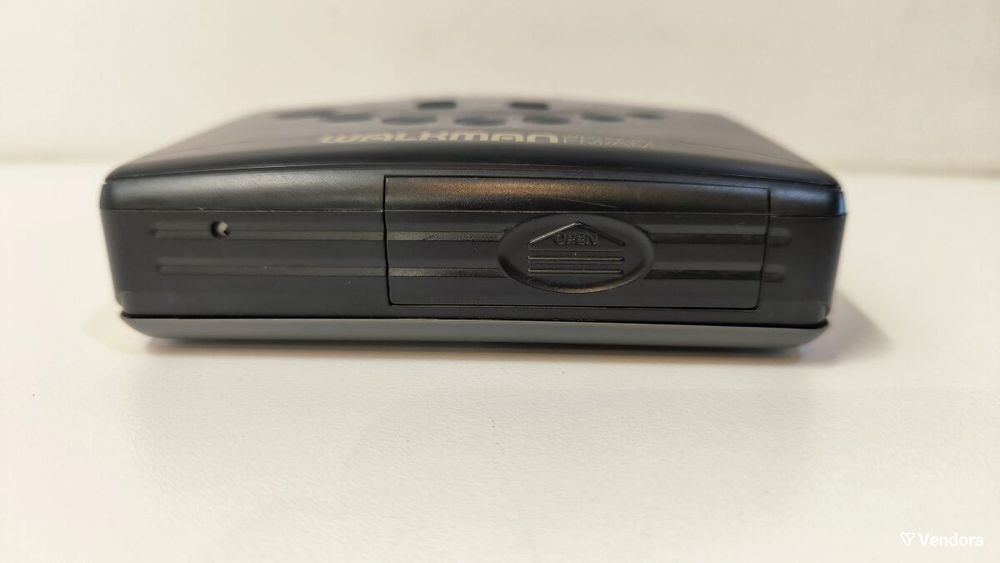 Sony Walkman WM-FX251 (FM/AM касетофон)