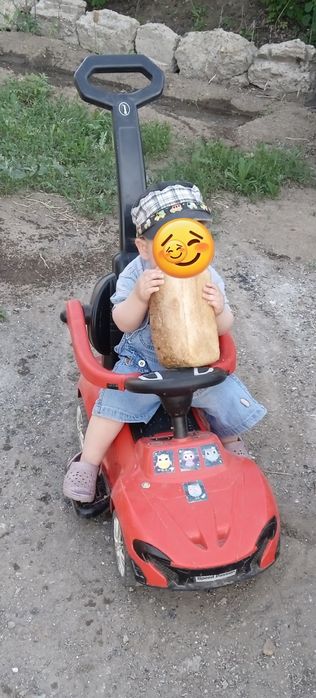 Детская машинка с ручкой