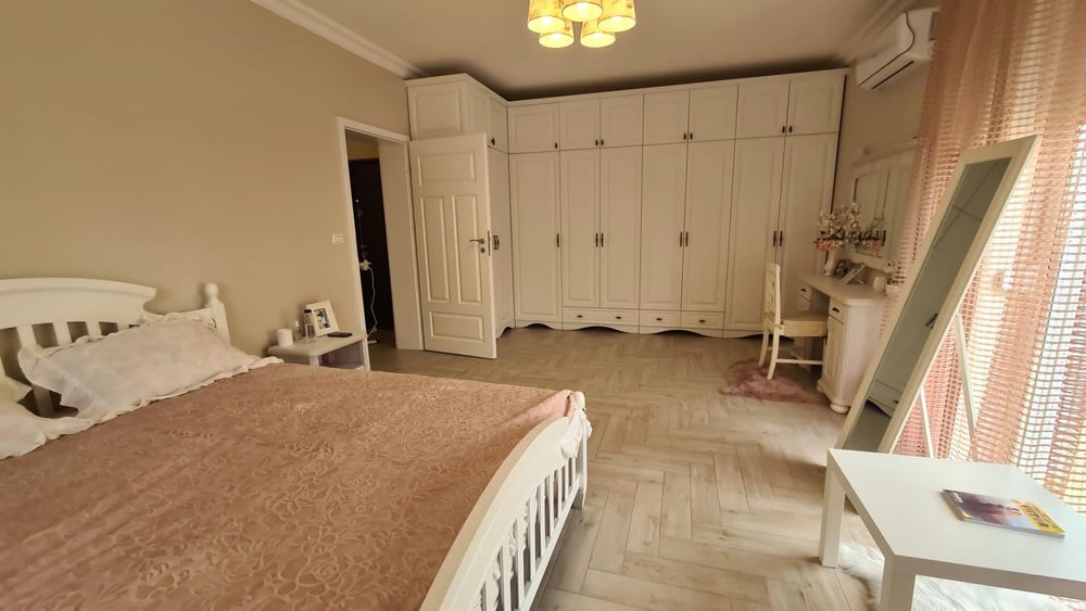 Ofer spre inchiriere apartament doua camere