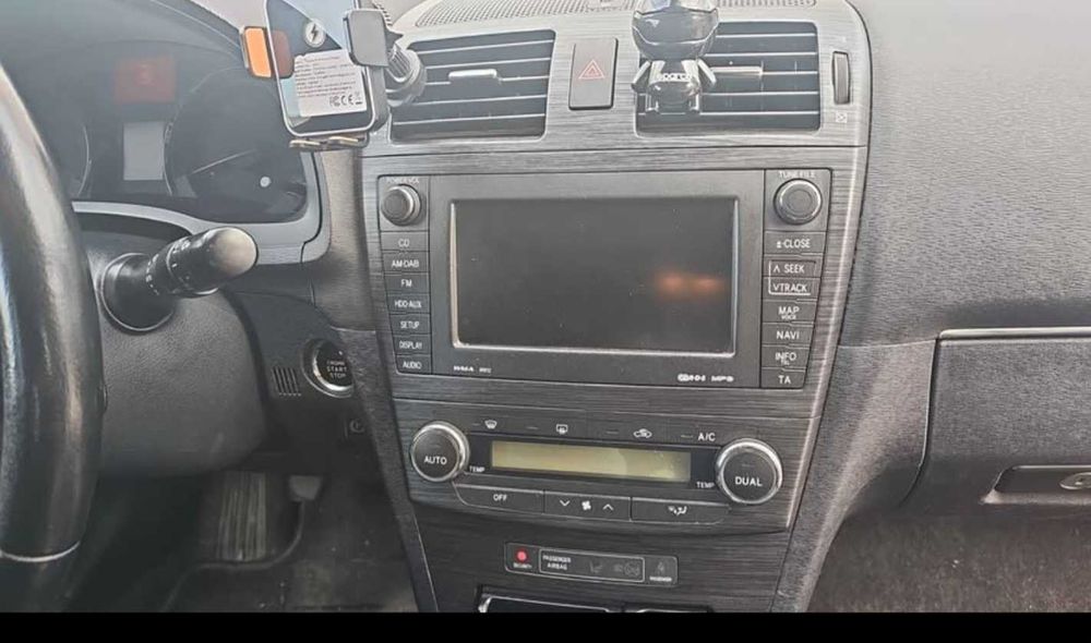 Навигация за Toyota Avensis t27