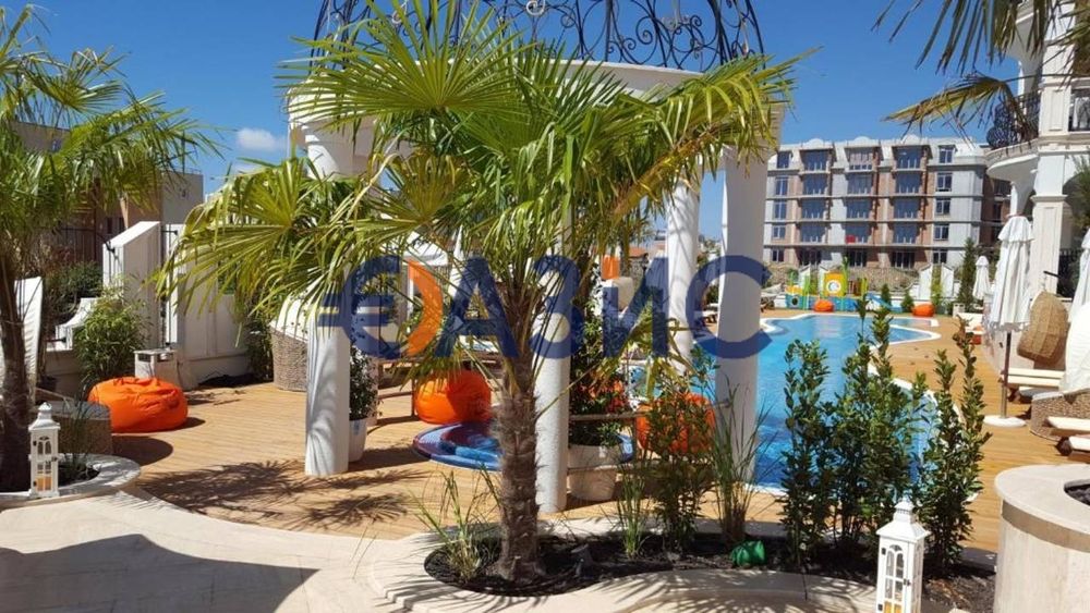 Продава се Двустаен апартамент в Свети Влас - 60 кв.м за 1275 €/кв.м - Снимка #12