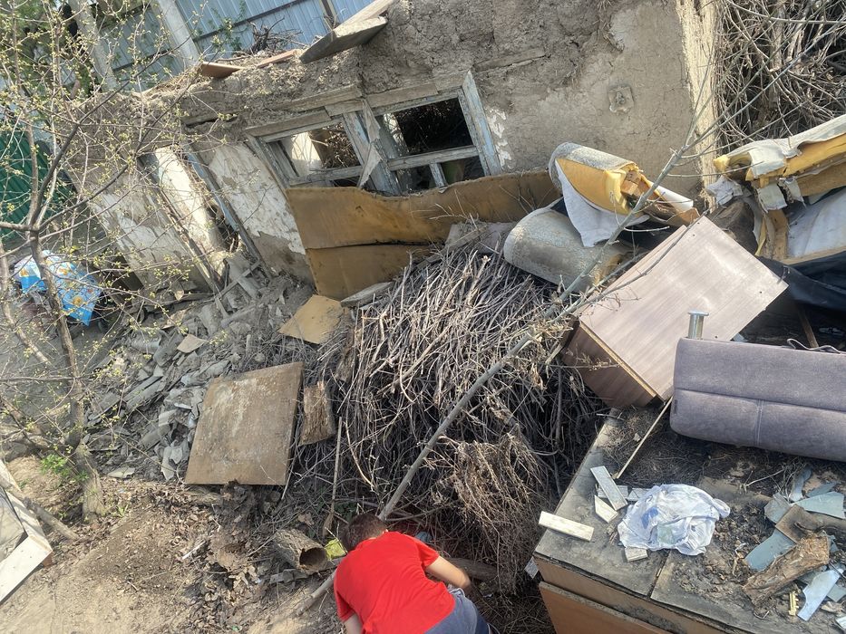 БЕСПЛАНО!! Ветки, доски и обломки мебили