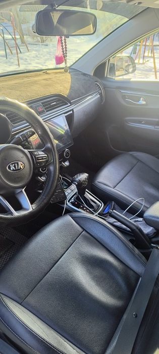 Продам Киа Рио премиум 2020года