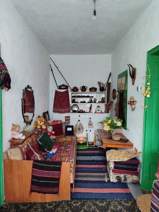 Продажба на самостоятелна къща в с.Веселиново!Отлично състояние!