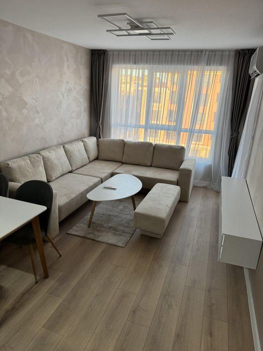 Дава се под наем Двустаен апартамент в Пловдив, Остромила - 60 кв.м за 450 € - Снимка #1