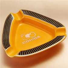 Лимитирана серия керамичен пепелник за пури