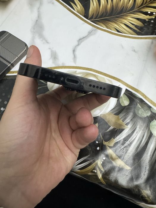 Продается айфон 14 про