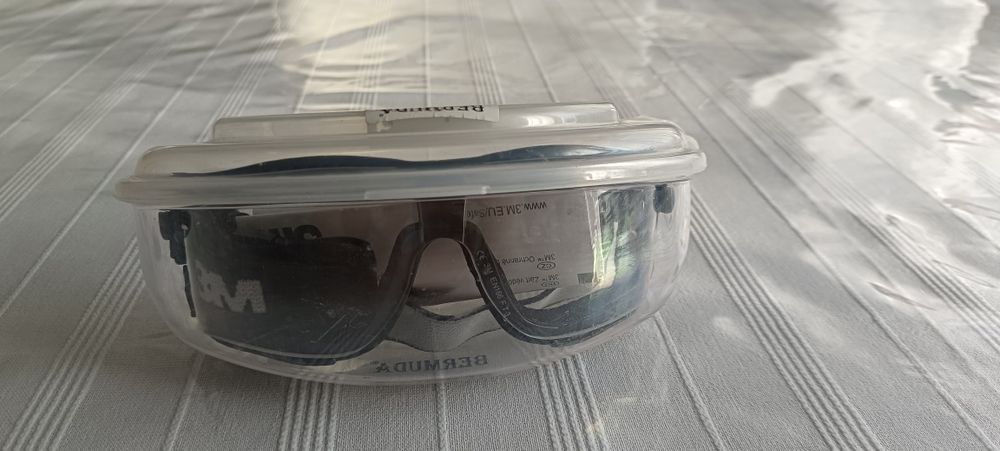 Продам Защитные очки