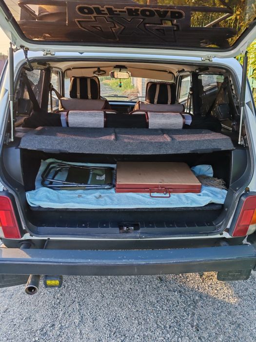 Нива Ваз Жигули.