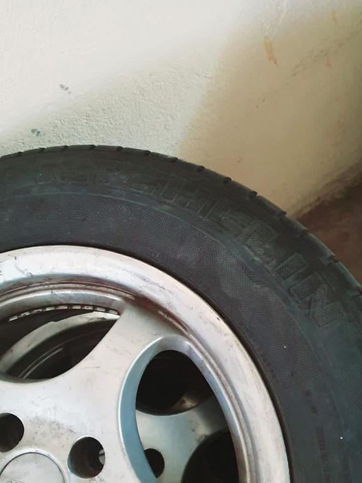 Зимни гуми със алуминиеви джанти