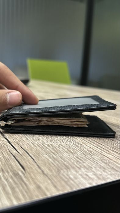 Продается кошелек(портмоне)