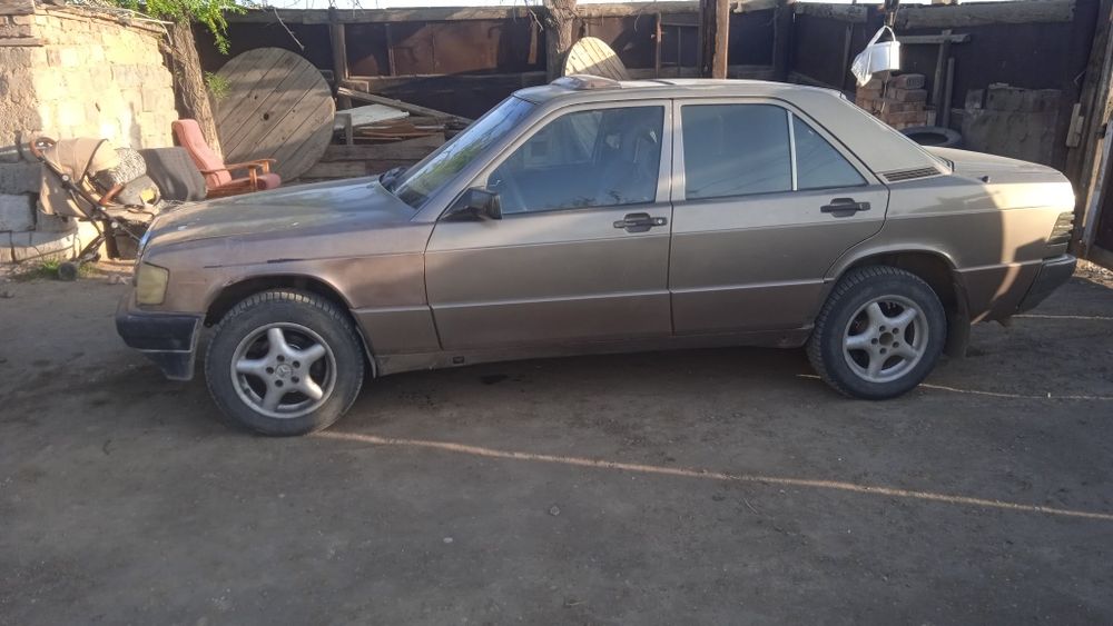 Продам Мерседес 190