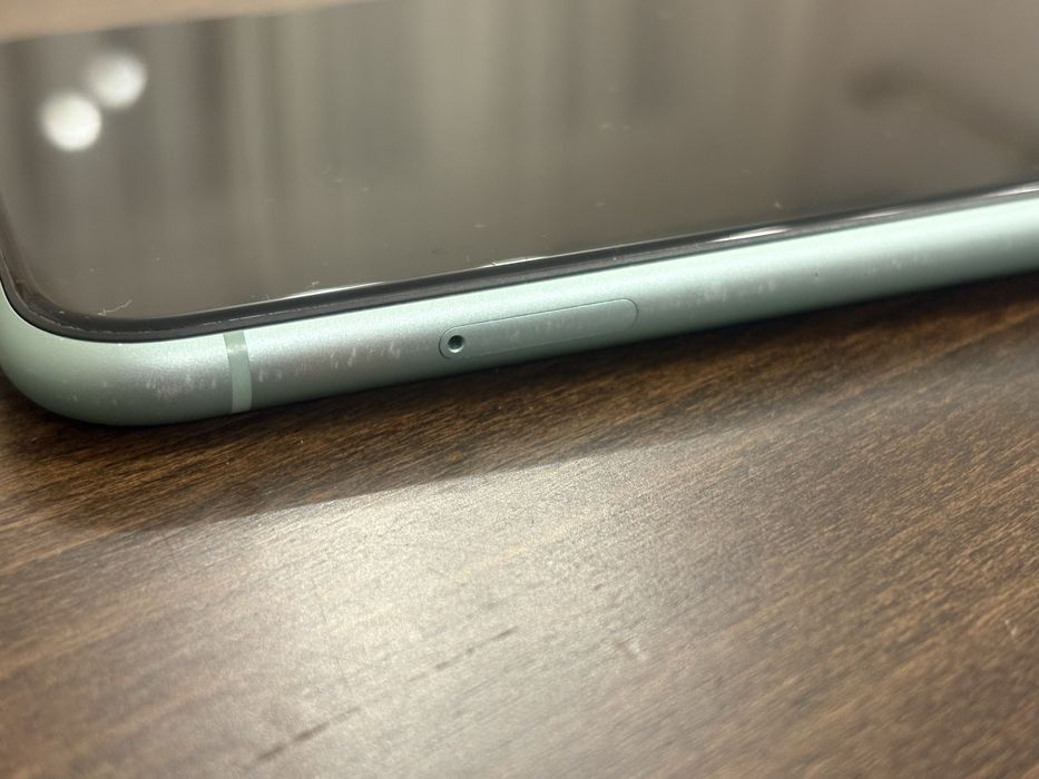 Iphone 11 64gb green