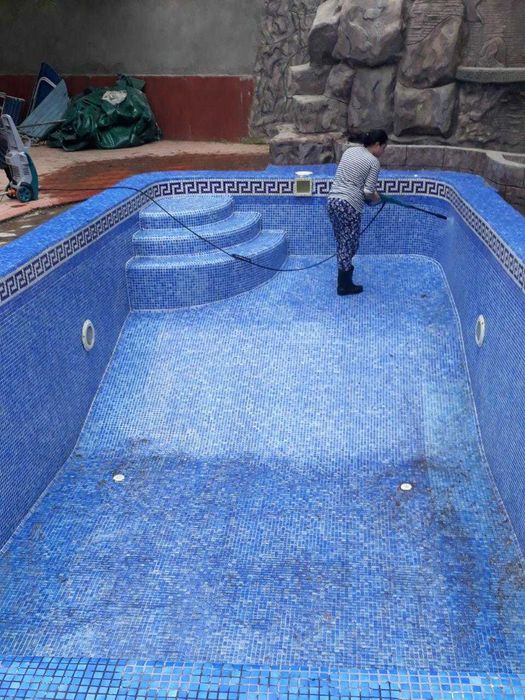 Мойка бассейнов, Чистка бассейнов, Уборка обслуживание бассейнов.