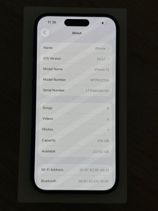 iPhone 15 black 256GB