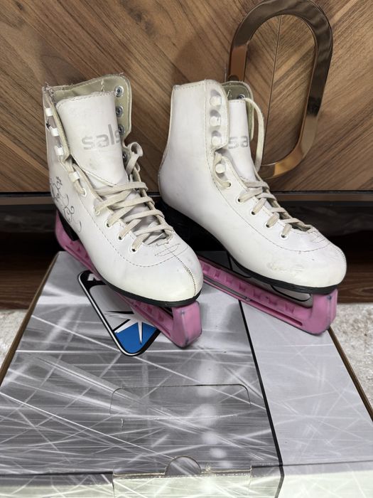 Коньки для фигурного катания