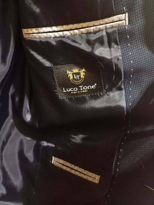 Классический костюм Luco Tone