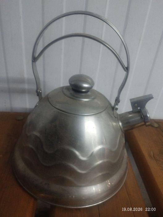 Сковородки, сатейник, чайник