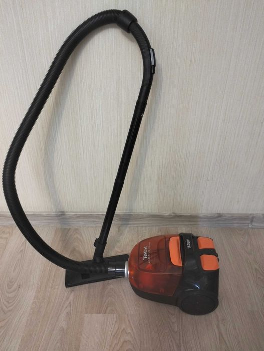 Продам пылесос TEFAL