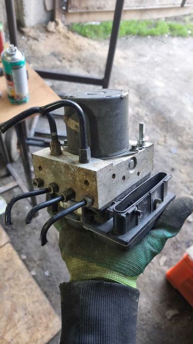 Блок абс abs
Ниссан Альмера Н16 
Nissan Almera N16