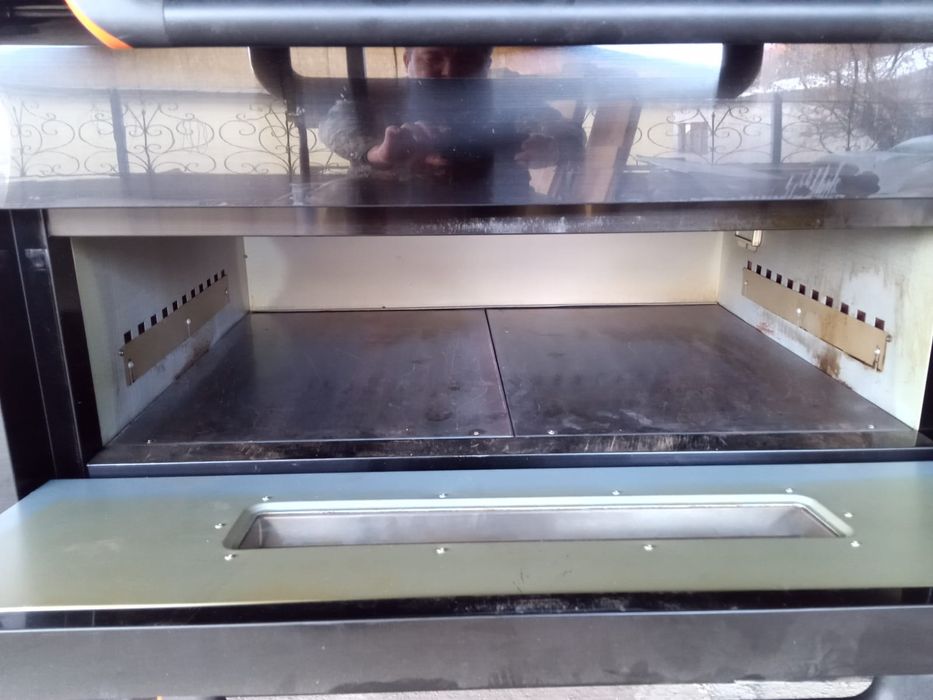 Жарочная газовая печь