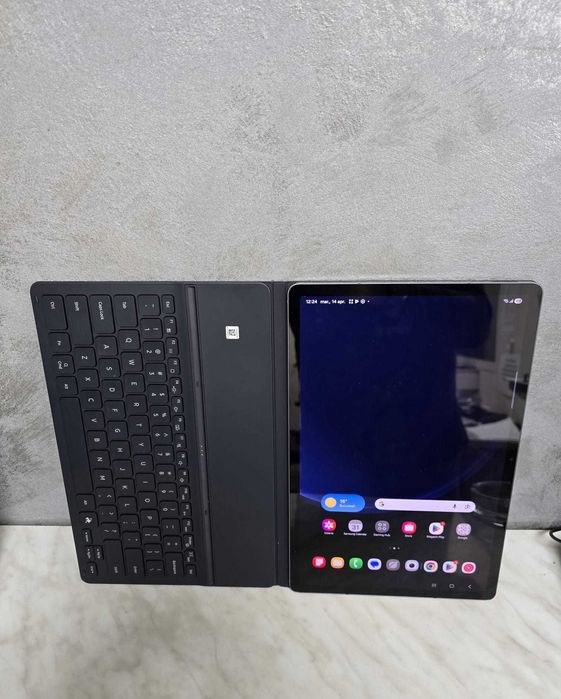 Samsung Tab S9 FE 5G 128/8 GB Ram Bmg Amanet 100800