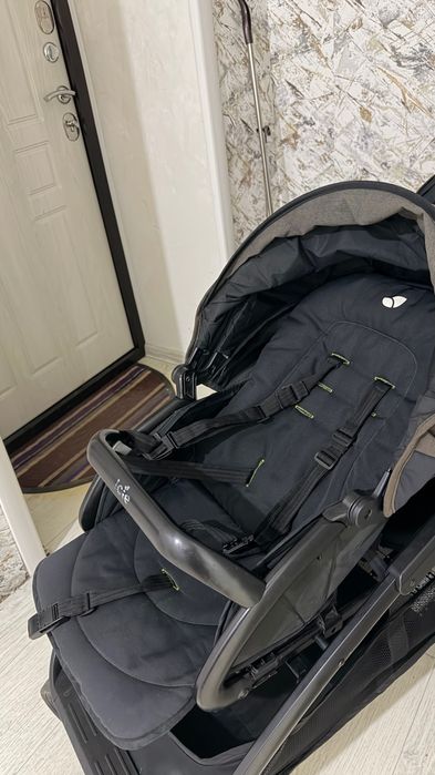 Коляска для двойни