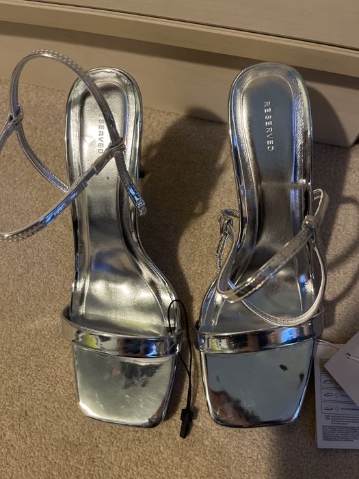 Сребърни токчета чисто нови