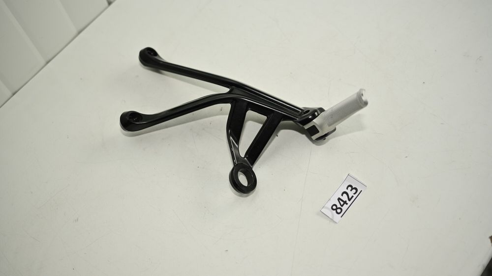 Ducati Monster 1200R Suport scarita dreapta spate