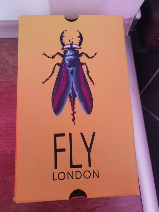Обувки FLY нови, номер 42