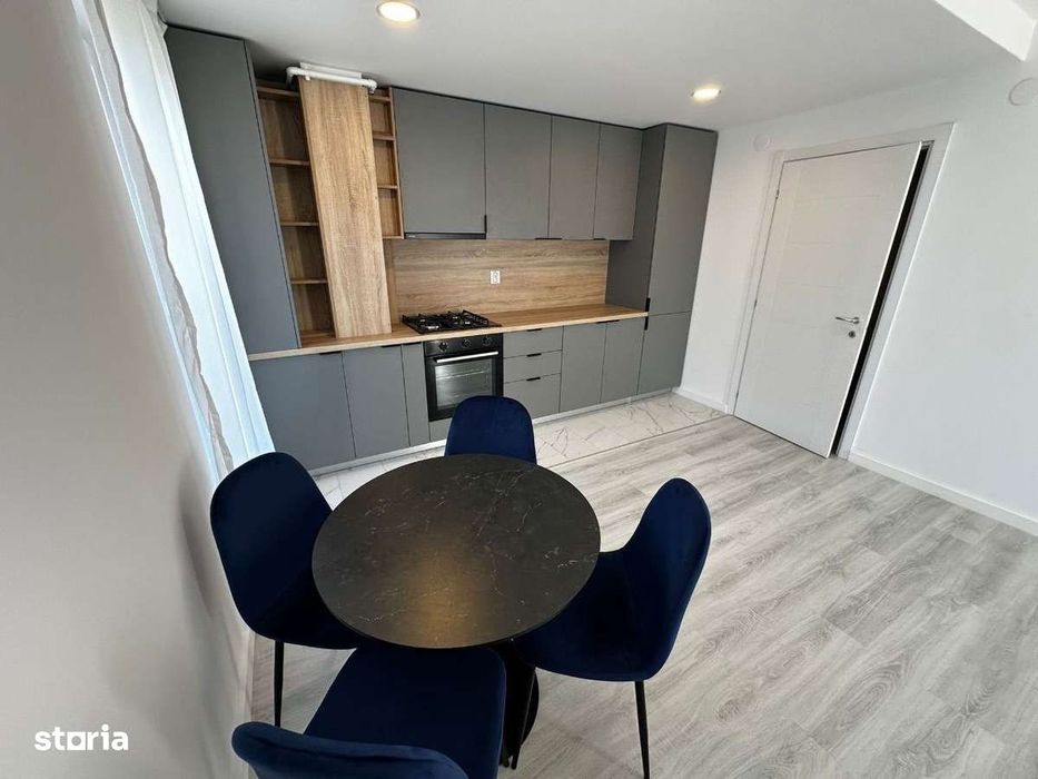 Apartament 3 camere, terasa 40mp , Complex Cosmopolis