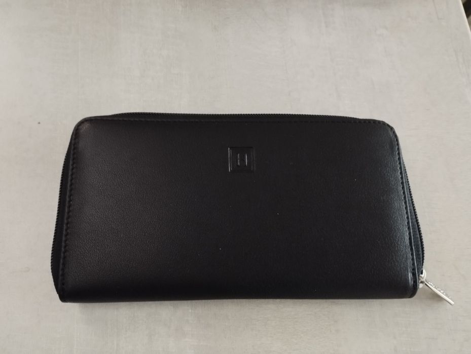 Дамски портфейл travel companion