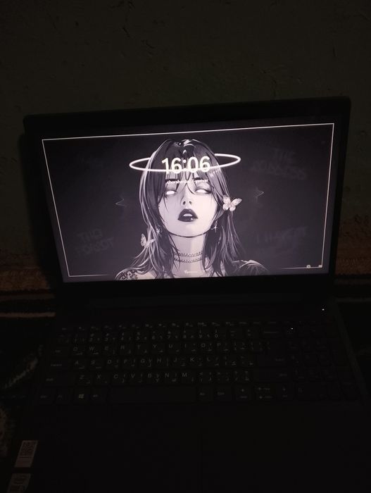 Noutbuk lenova holati alo darajada