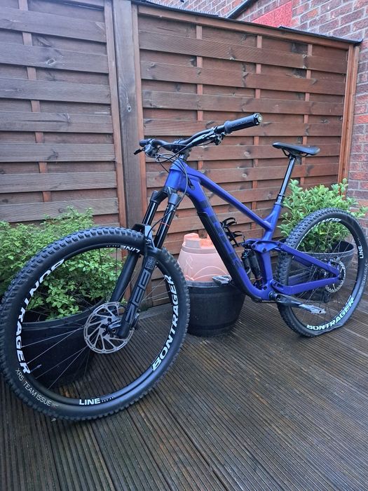 Trek slash 8 gen 5/2023/29/size L